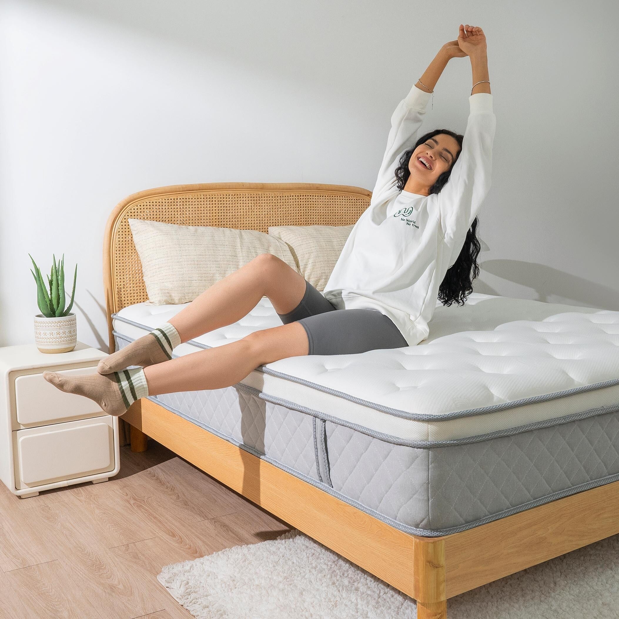 14 Breathable Memory Foam Mattress with Pocket Springs