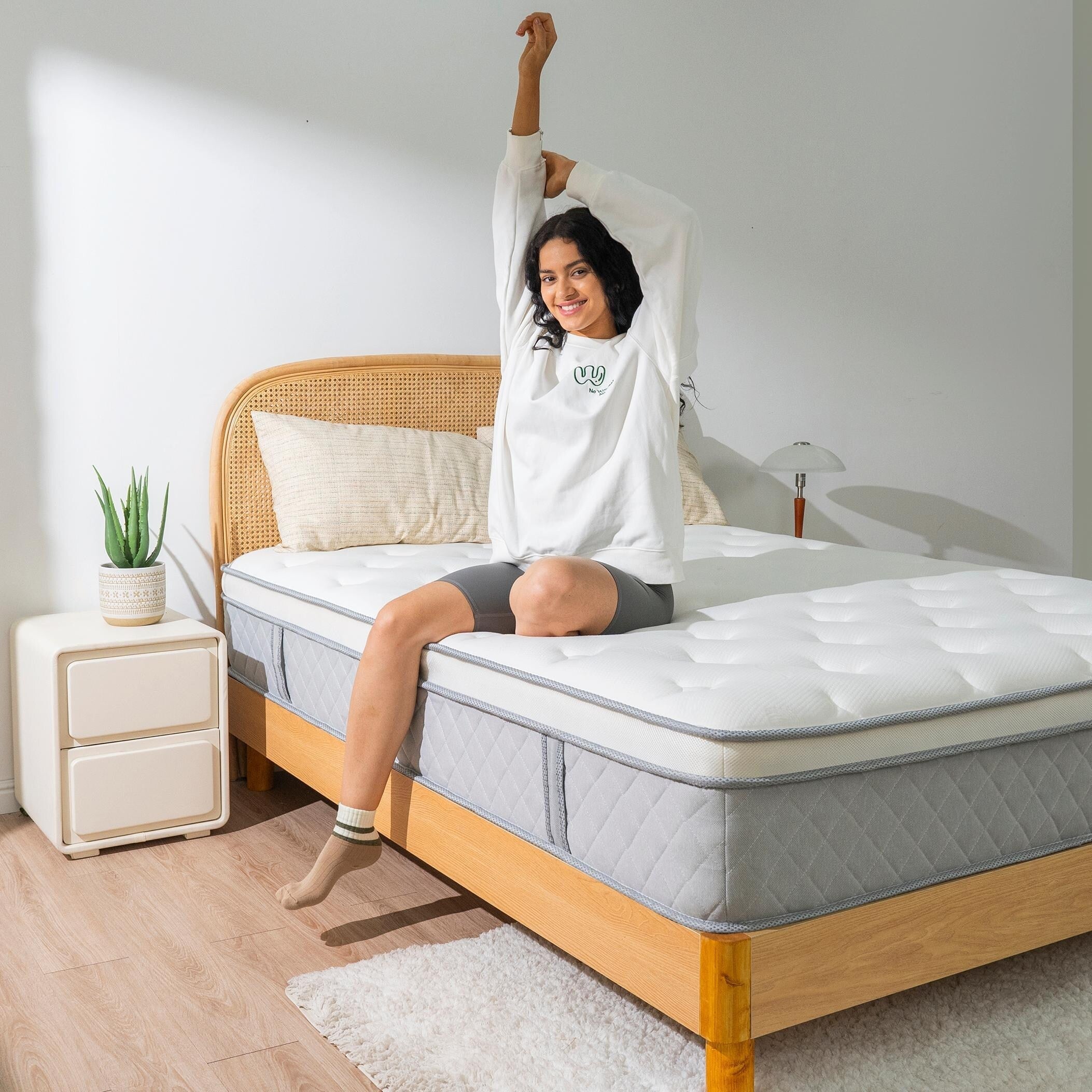14 Breathable Memory Foam Mattress with Pocket Springs