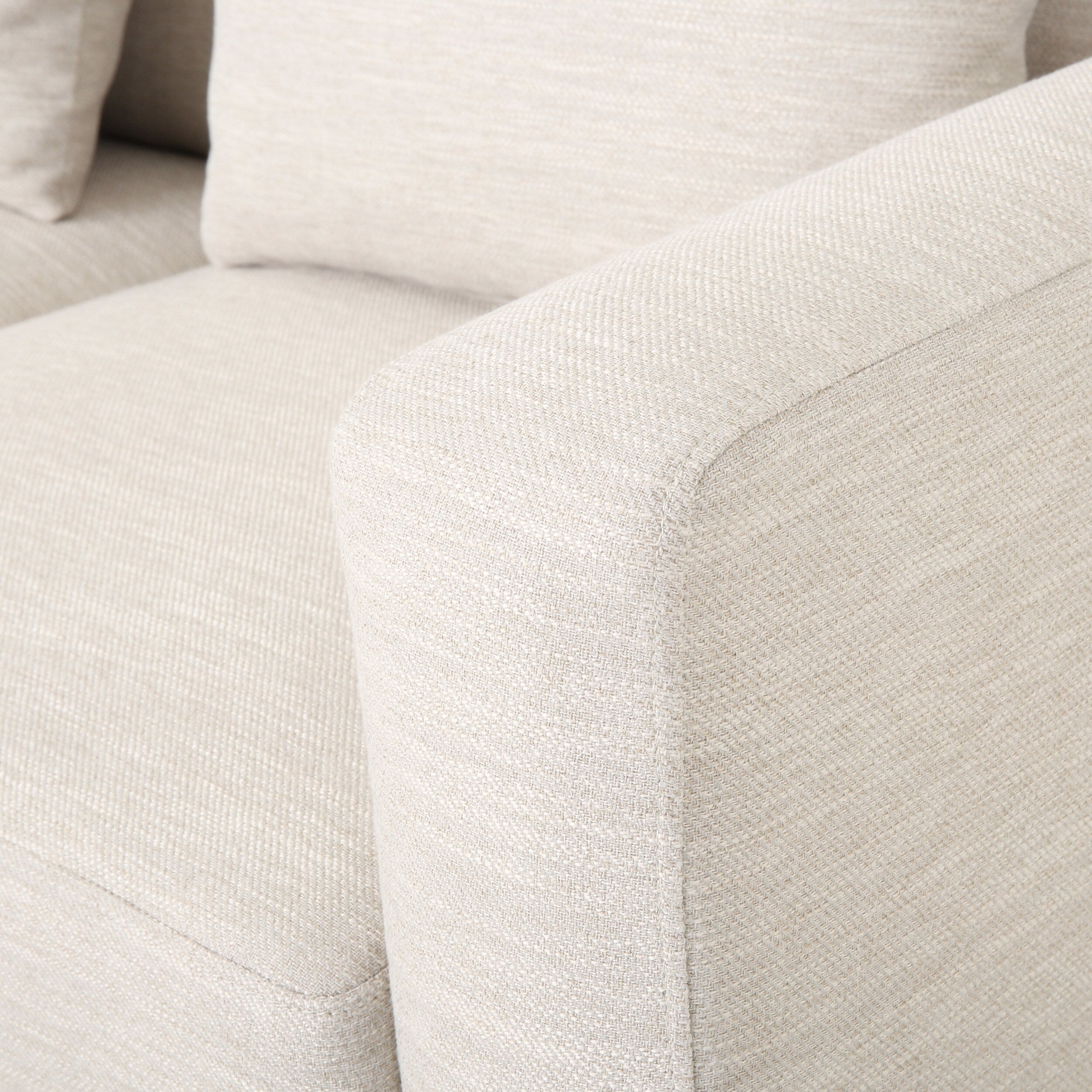 3-seater Sofa with Wood Legs and Matching Pillows