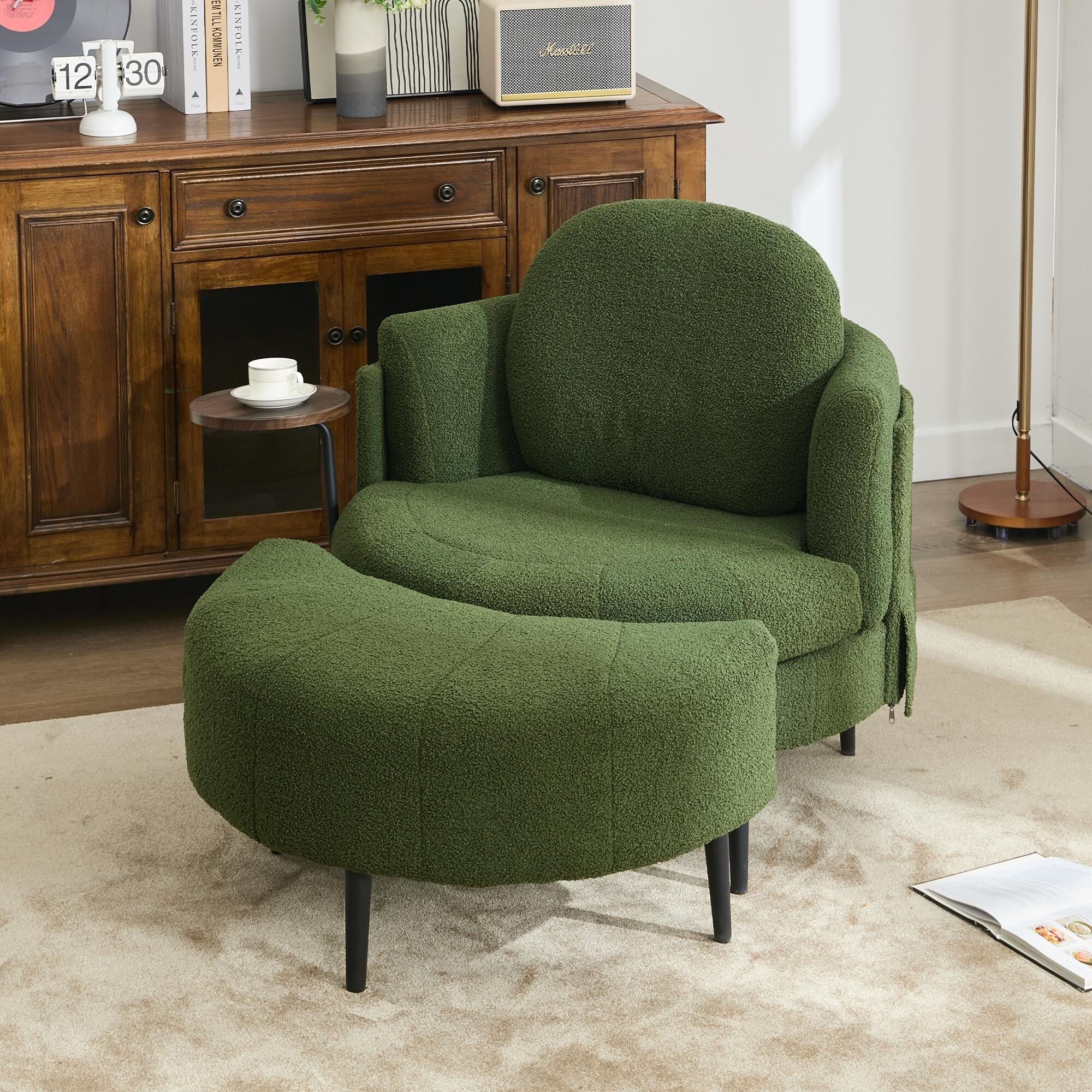 42.5 Single Sofa Chair with Cresent-Shaped Movable Footstool